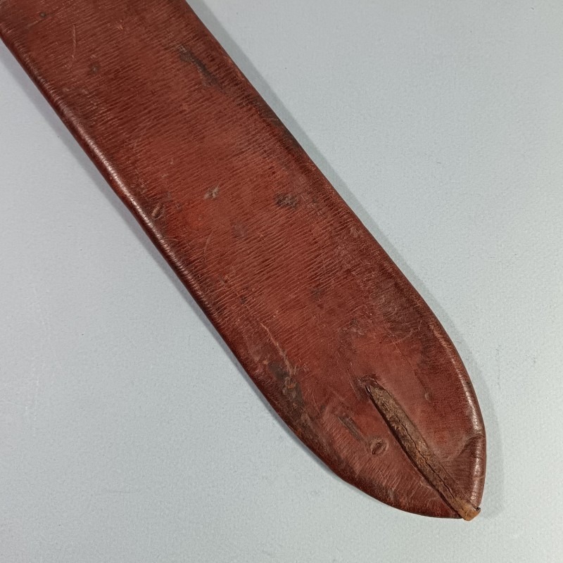 FOURREAU EN CUIR POUR MACHETTE ANGLAISE WW2 BRITISH FABRICATION S.L. DATEE 1942